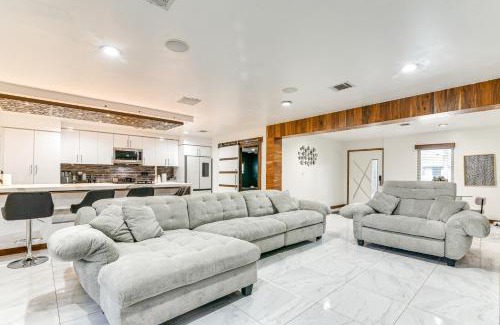 Southbelt/Ellington Casa | Modern Oasis with Outdoor Lounge in Houston!