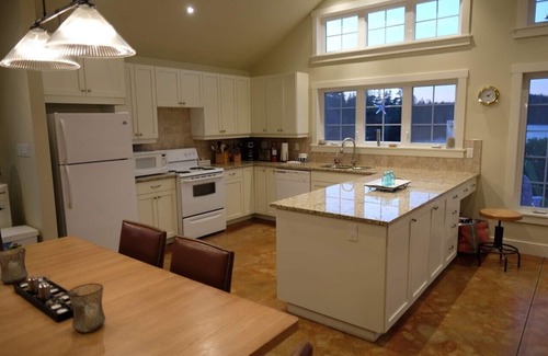 Upper Blandford Casa | Modernas vacaciones con vista al mar viviendo en Deep Cove
