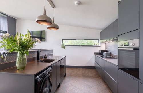 Exeter Casa | Modern, open plan property outside Exeter and Dartmoor, with stunning views.