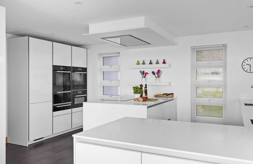 Carlyon Bay Casa | Modern, panoramic sea views near Charlestown & Fowey