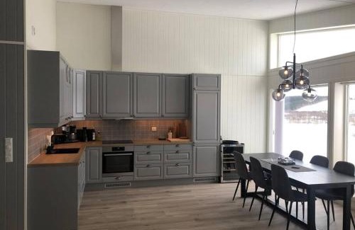 Vestvagøy Apartamento | Modern penthouse with amazing view!