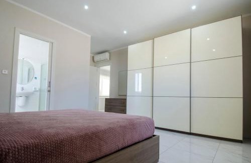 Marsaskala Apartamento | Modern Penthouse with terraces in Marsascala