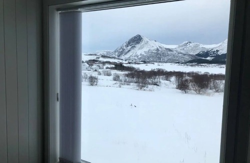 Vestvagøy Condominio | Modern penthouse with fantastic views!