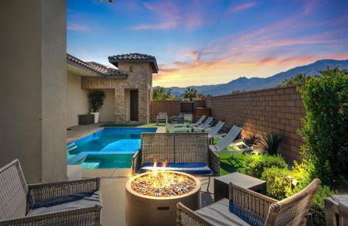 La Quinta Casa | Modern PGA West Home Stadium Course All the amenities