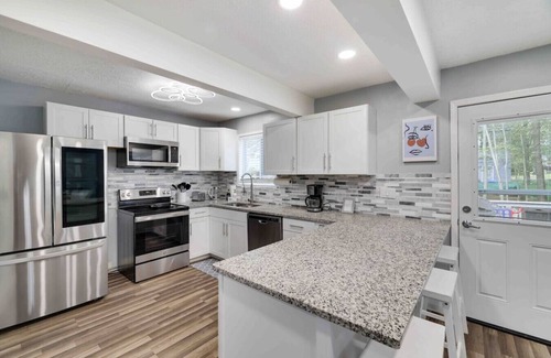 Tobyhanna Casa | Modern Poconos Central Cozy 5BR Home - Game Room