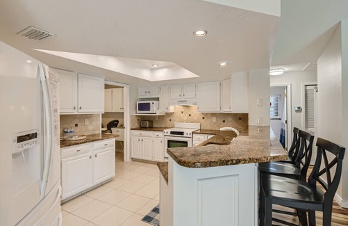 Clearwater Casa | Modern Pool Home! Centrally Located between TPA & Clearwater Beach!
