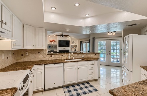 Clearwater Casa | Modern Pool Home! Centrally Located between TPA & Clearwater Beach!