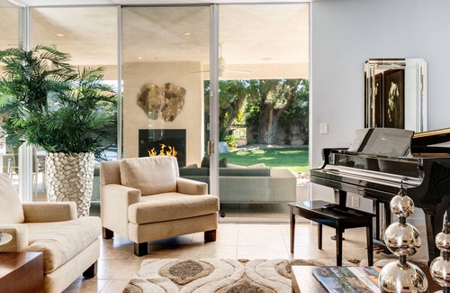 Indian Canyon Casa | Casa moderna con piscina en Indian Canyon Estates 4BD / 3. 5BT