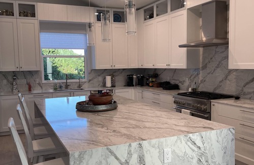 South Beach Casa | Modern pool with spa, 25 steps to private beach access.