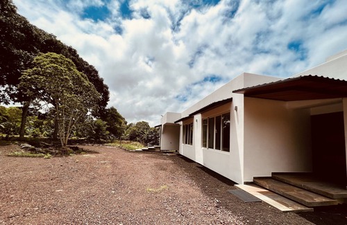 Puerto Ayora Villa | Modern Private Galapagos Villa