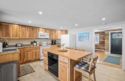 Jackson Chalet De Esquí | Modern Private Chalet-Close to Skiing, Shopping & Restaurants