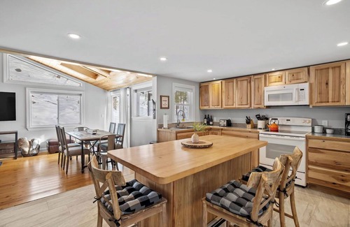 Jackson Chalet De Esquí | Modern Private Chalet-Close to Skiing, Shopping & Restaurants