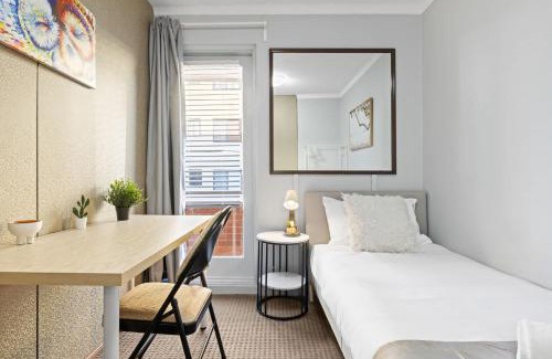 Liverpool Casa | Modern Private Single Room - Centrally Located at Liverpool - Shared Bathroom