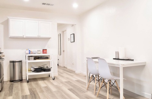 Tulare Casa | Modern & Private Tulare Getaway Near the Outlets!