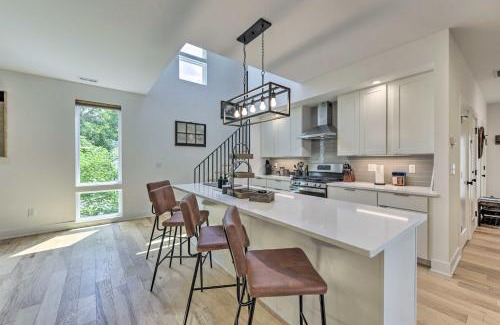 Downtown Casa | Modern Raleigh Home with Patio about 2 Mi to Downtown!