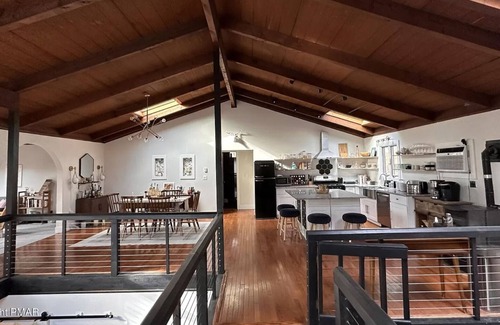 Bushkill Casa | Modern ranch-style Bushkill home near all 4 season activities. Pet-friendly!