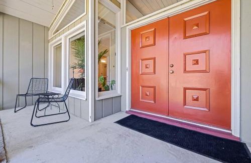 Northeast Raleigh Casa | Modern Rancher in the Woods
