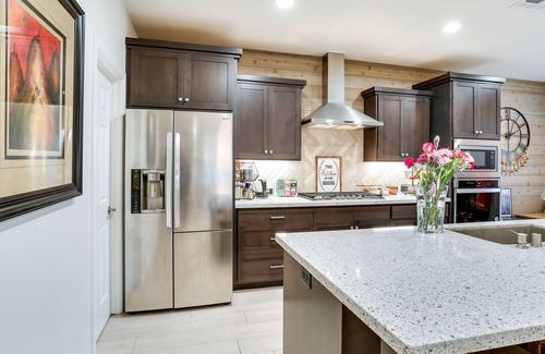 Redding Casa | Modern Redding Home - 7 Mi to Sundial Bridge!