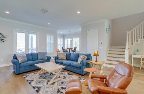 Redington Beach Casa | Modern Redington Beach Townhome Steps to Beach!