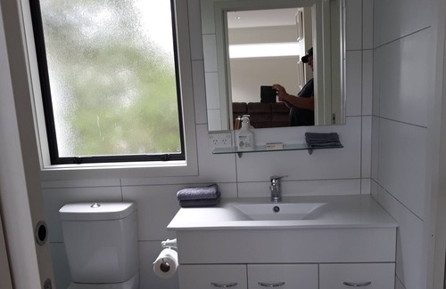 Haumoana Apartamento | Estudio moderno y relajante junto a la playa, levanta los pies y siéntete como en casa