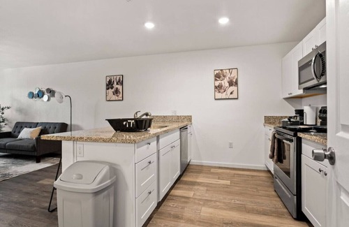 Reno/Tahoe Airport Apartamento | Modern Reno Stay - Near Bars & Shops