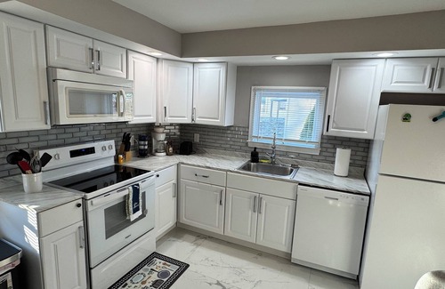 West Haven Apartamento | Modern renovated 1bdr/king bed