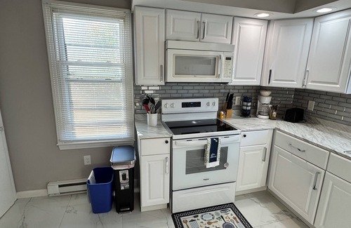 West Haven Apartamento | Modern renovated 1bdr/king bed