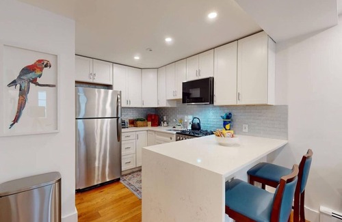 North Cambridge Apartamento | Modern Renovated 1BR w/ Pvt Entrance – Prime Loc