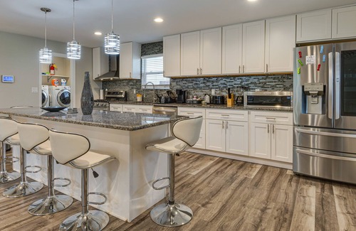Near Northside Casa | Modern Residential Home < 3 Mi to Downtown Indy!