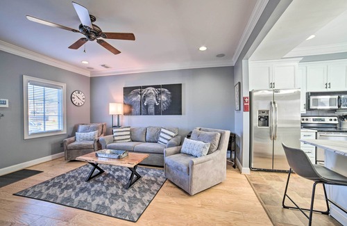 Tuscaloosa Casa | Modern Retreat ~ 1/2 Mi to Bryant-Denny Stadium