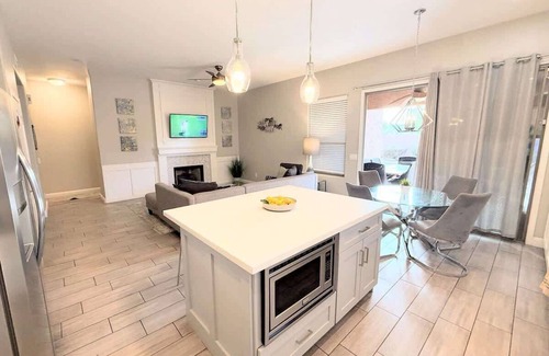 Ocotillo Casa | ★ Modern Chandler Ocotillo Home ★ Cocina Gourmet ★ Golf ★ Piscina ★ Lagos ★