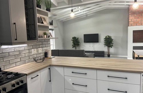 Jeffreys Bay Casa | Modern Retreat in Jeffreys Bay