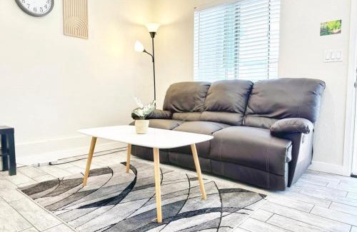 Lincoln Acres Apartamento | Modern Retreat Just Outside The City