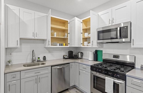 Constable Hook Apartamento | Modern Retreat w/ Free Parking | 30Min NYC
