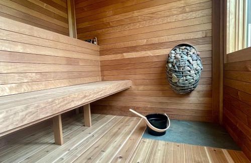 Waterbury Center Casa | Modern Retreat with Sauna between Stowe and Waterbury