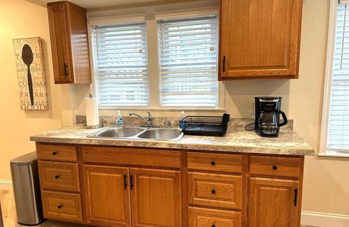 Bay City Apartamento | Modern Riverbend Suites 1BR