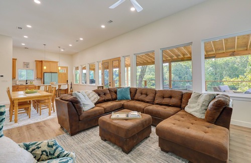 Arkadelphia Casa | Modern, Riverfront Family House w/ Balcony & Grill