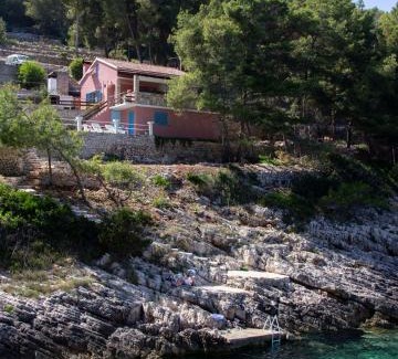 Vela Luka Casa | Modern Robinson Veli Bare