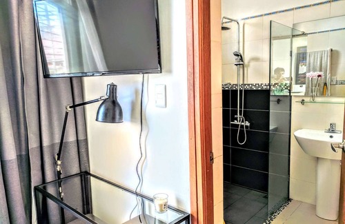 San Anton Apartamento | Modern room+bath, balcony &Priv.Entrance Col. Zone