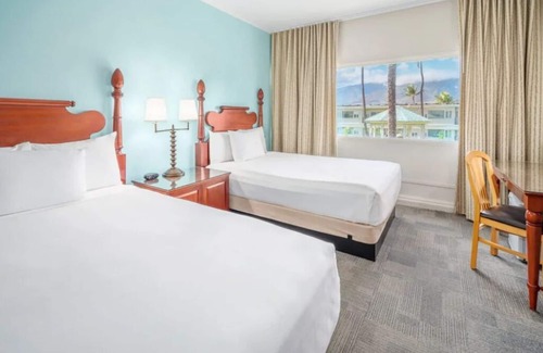 Kahului Hotel | Modern Room w/ Stunning Garden Views | Beachfront Vibes w/ Outdoor Pool Access