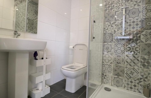 Newcastle-upon-Tyne Casa | Modern Room with Private Outdoor space Pass The Keys