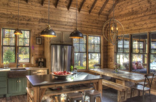 Crosslake Cabina | Modern Rustic Cabin-Includes Pontoon Boat & Sunsets on Fantastic Lakeside Porch!