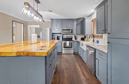 Westlake Casa | Modern Rustic Family Home in Westlake, La