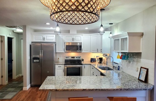 Citrus Springs Casa | Modern Rustic Golf Course Home in The Nature Coast