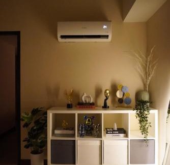 Pinagsama Apartamento | Modern Rustic Pet Friendly Condo in Mckinley Hill BGC