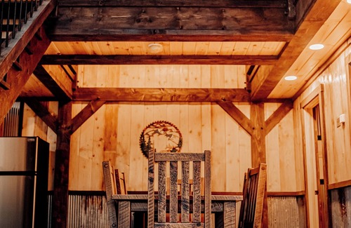 Sigel Cabina | Modern-Rustic, Secluded Cabin w/ Clarion River Frontage, Borders National Forest