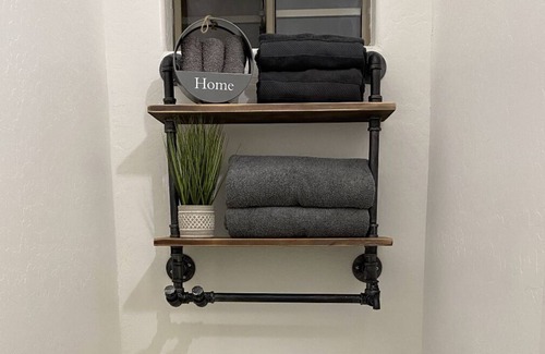 Maricopa County Apartamento | Modern Rustic Tiny Attached Guest Apartment