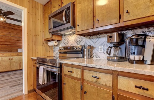 Tate Chalet De Esquí | Modern rustic vibes & mountain views! - Cozy Days Hideaway