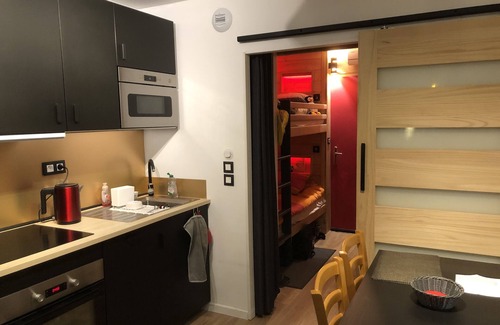 Saint-Etienne-de-Tinee Apartamento | Modern studio centrally located in Auron with Mountain View's.