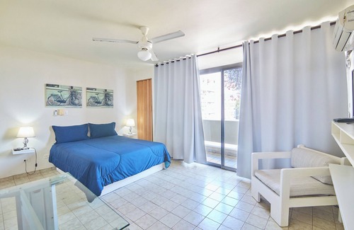 Ensanche Independencia Condominio | Modern Santo Domingo Condo in Heart of Gazcue